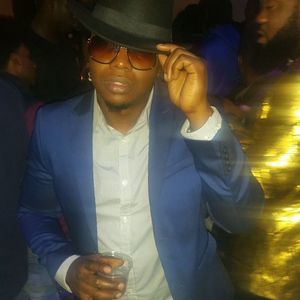 Meet your Posher, Devon